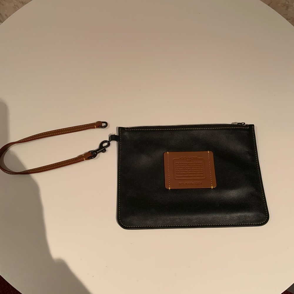 COACH Glove Tanned Wristlet